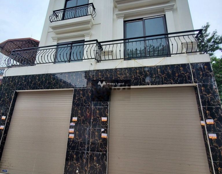 Vị trí đẹp nằm ở Xóm Đồng, Hà Nội bán nhà bán ngay với giá cực mềm từ 2.1 tỷ trong căn này gồm có 4 PN 3 WC-01
