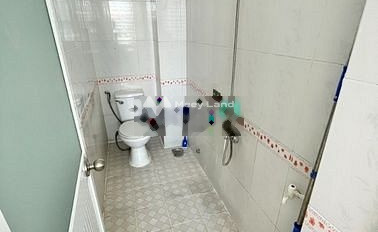 Căn hộ gồm có tất cả 2 PN, cho thuê căn hộ vị trí ở Ba Vân, Hồ Chí Minh, 2 WC khu vực tiềm năng-03