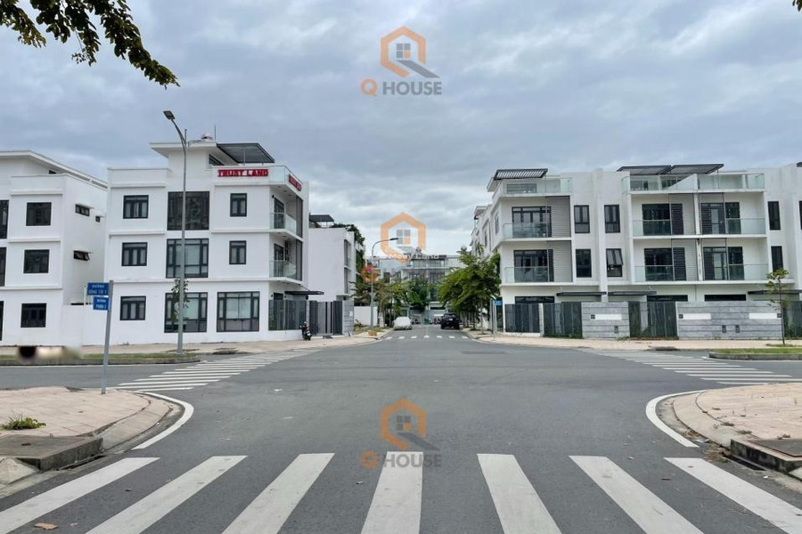 Cho thuê nhà mặt tiền nằm tại Quận 2, Hồ Chí Minh, giá thuê khoảng 70 triệu/tháng diện tích chung 161m2-01
