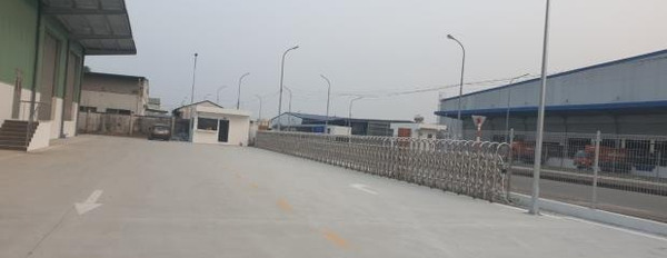 Tôi cần cho thuê kho bãi có dt thực 3500 m2 vị trí đẹp Đường Nguyễn Văn Linh, Quận Long Biên giá chốt nhanh 490 triệu/tháng giá tốt nhất-02