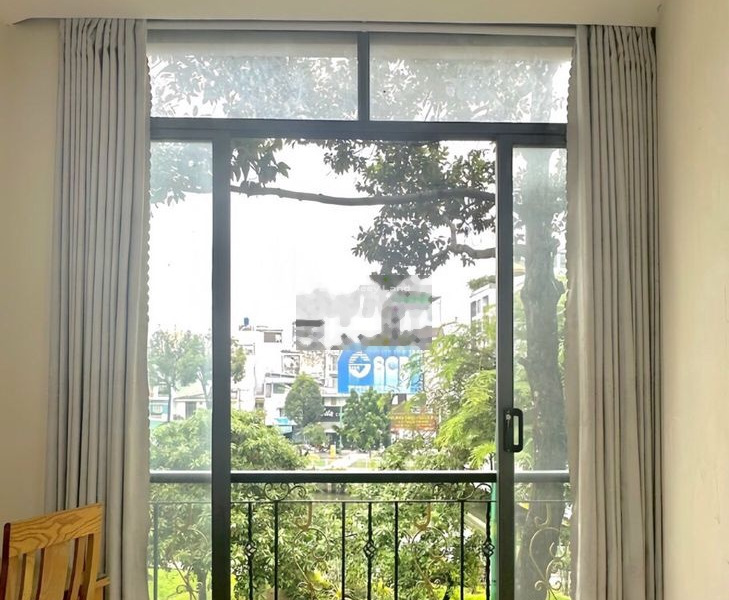 Căn hộ 1 PN, cho thuê căn hộ vị trí mặt tiền nằm ngay Quận 3, Hồ Chí Minh, trong căn hộ tổng quan bao gồm 1 PN, 1 WC liên hệ chính chủ-01