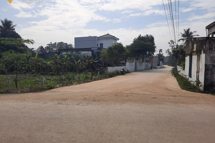 Bán nhanh mảnh đất 2 mặt đường tại Quảng Trạch, diện tích 556m2, giá 5,5 tỷ-01