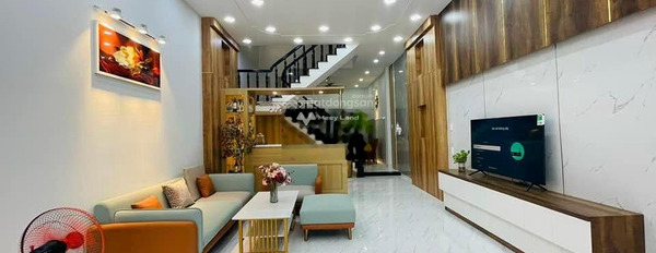 Nhìn chung có tổng 4 phòng ngủ, bán nhà ở có diện tích gồm 60m2 bán ngay với giá cực sốc chỉ 4.85 tỷ vị trí thuận lợi gần Lê Văn Quới, Hồ Chí Minh-02