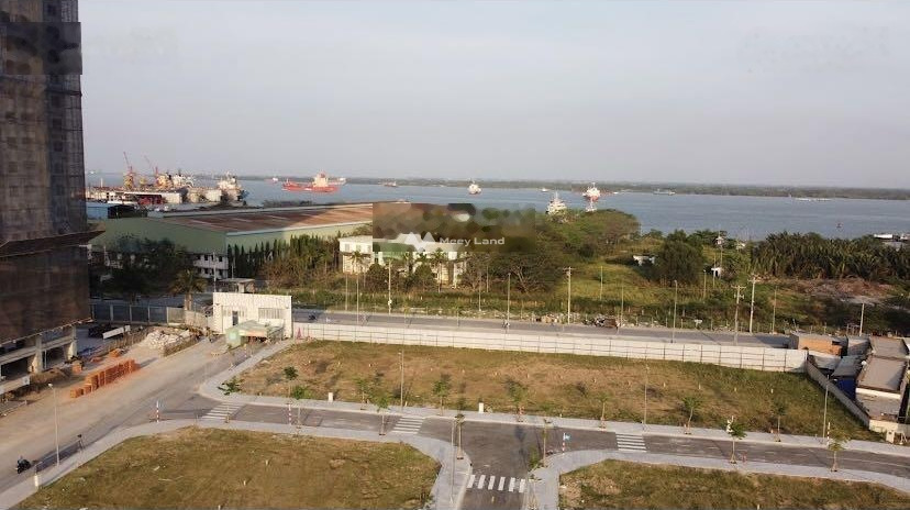 Bán đất diện tích tiêu chuẩn 80m2 vị trí thuận lợi ngay tại Phú Thuận, Quận 7