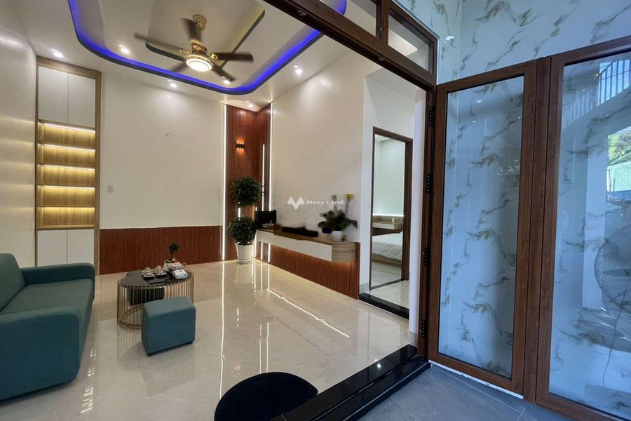 Nhà gồm 2 phòng ngủ bán nhà ở diện tích 70m2 giá bán đề cử chỉ 1.97 tỷ vị trí đẹp nằm ngay Nguyễn Đình Tứ, Liên Chiểu-01