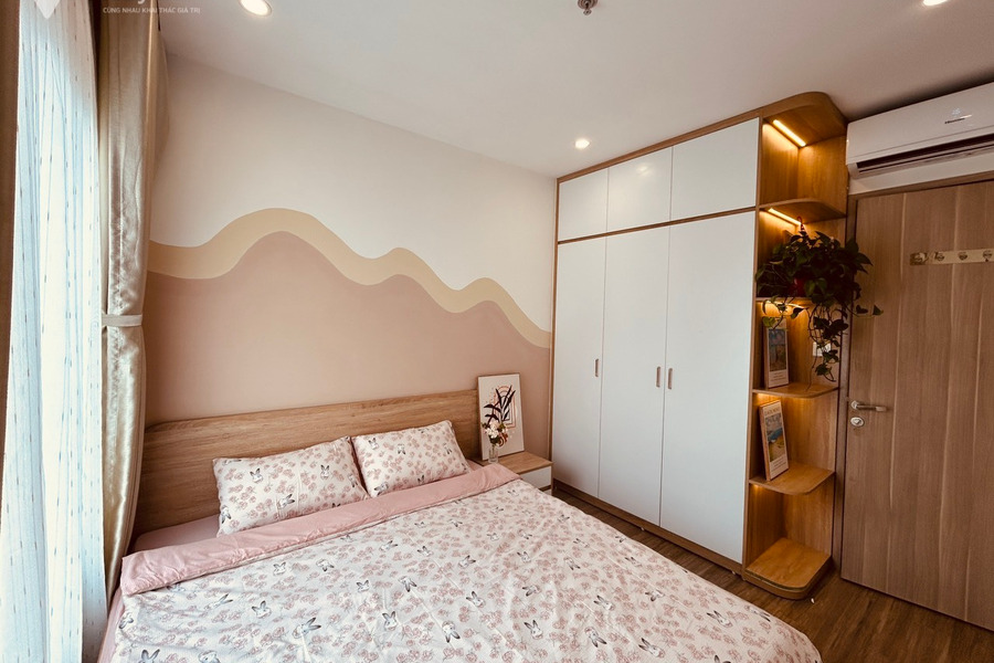 Bán gấp căn hộ 2 phòng ngủ, 1 WC, full nội thất, giá rẻ nhất thị trường, Vinhome Ocean Park-01