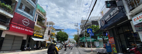 Hướng Tây - Nam, bán nhà có diện tích gồm 78.8m2 vị trí đặt tọa lạc trên Phước Tân, Khánh Hòa giá bán cực rẻ 9.5 tỷ trong nhà gồm có 3 phòng ngủ, 2 WC-03