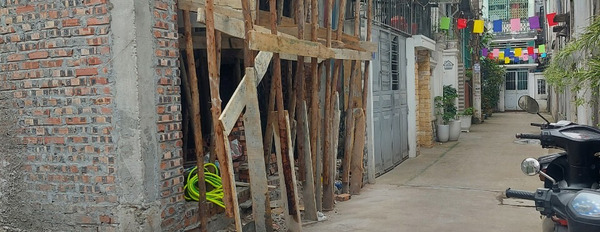 Nhà xây mới đang hoàn thiện Nguyễn Tường Loan - Lê Chân, giá 4,35 tỷ-03