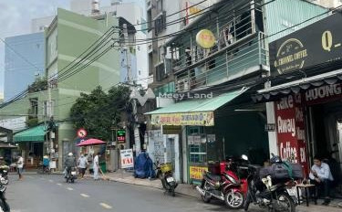Nhà có 2 PN bán nhà bán ngay với giá thị trường 12 tỷ diện tích chuẩn 50m2 vị trí thuận lợi ngay tại Nguyễn Công Trứ, Phường 19-02