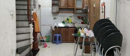 Cho thuê nhà ở diện tích thực đúng với trên ảnh 30m2 giá thuê cực kì tốt 10 triệu/tháng vị trí mặt tiền ngay ở Định Công Thượng, Hoàng Mai-03