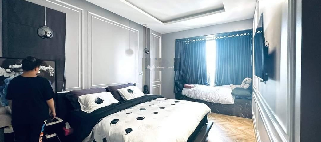 Bán căn hộ có một diện tích là 123m2 vị trí thuận lợi tọa lạc tại Tân Phú, Hồ Chí Minh bán ngay với giá siêu mềm chỉ 4.2 tỷ