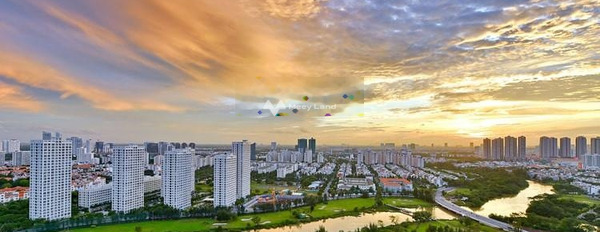 Bán nhà vị trí đặt tọa lạc ngay tại Tân Phong, Hồ Chí Minh giá bán cực mềm chỉ 70 tỷ có diện tích 180m2, hướng Đông tổng quan nhà này gồm 5 phòng ngủ-02