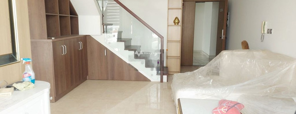 Bán căn hộ với diện tích chuẩn 140m2 nằm ở Phú Thuận, Quận 7 bán ngay với giá siêu khủng chỉ 3.8 tỷ-03