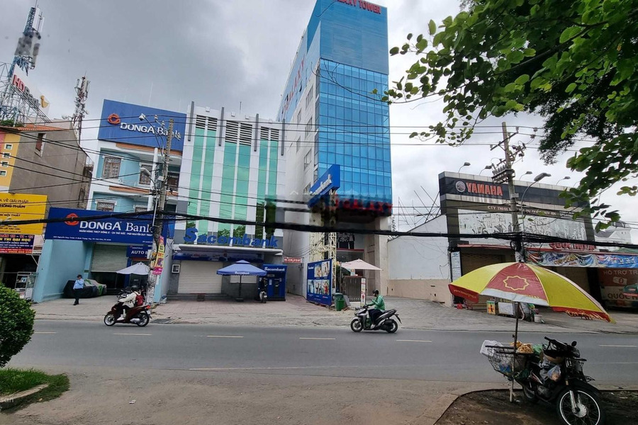 111 tr/m2 x 268m2 mặt tiền đường Nguyễn Duy Trinh gần Homyland, khu Ngân hàng -01