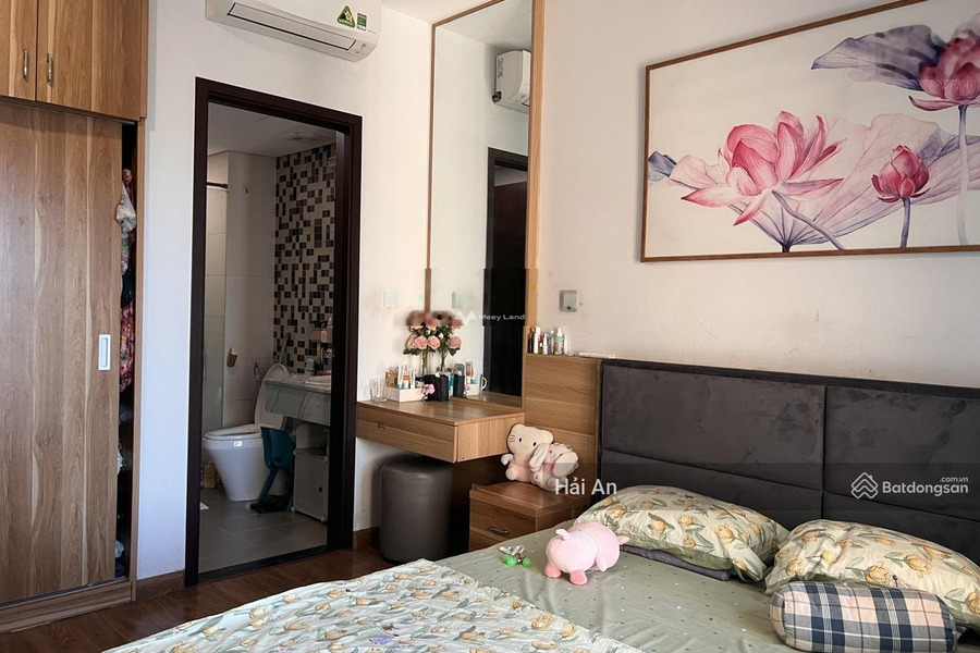 Trong căn này có tổng 3 phòng ngủ, bán chung cư ngay trên Tân Mai, Hà Nội, trong nhìn tổng quan gồm 3 PN, 2 WC nội thất đầy đủ-01
