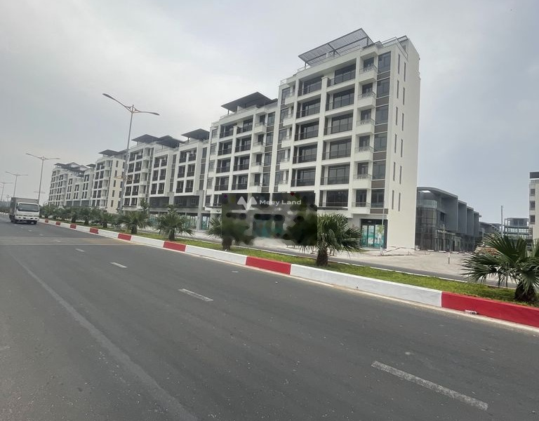 Nhà gồm 4 phòng ngủ bán nhà bán ngay với giá cực sốc từ 8.82 tỷ diện tích gồm 108m2 vị trí đặt tại trung tâm Tuy Hòa, Phú Yên-01