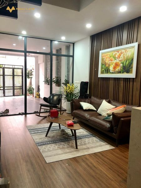 Bán gấp liền kề Văn Phú, Hà Đông, view vườn hoa, 5 tầng, nội thất đẹp, 10,8 tỷ-01