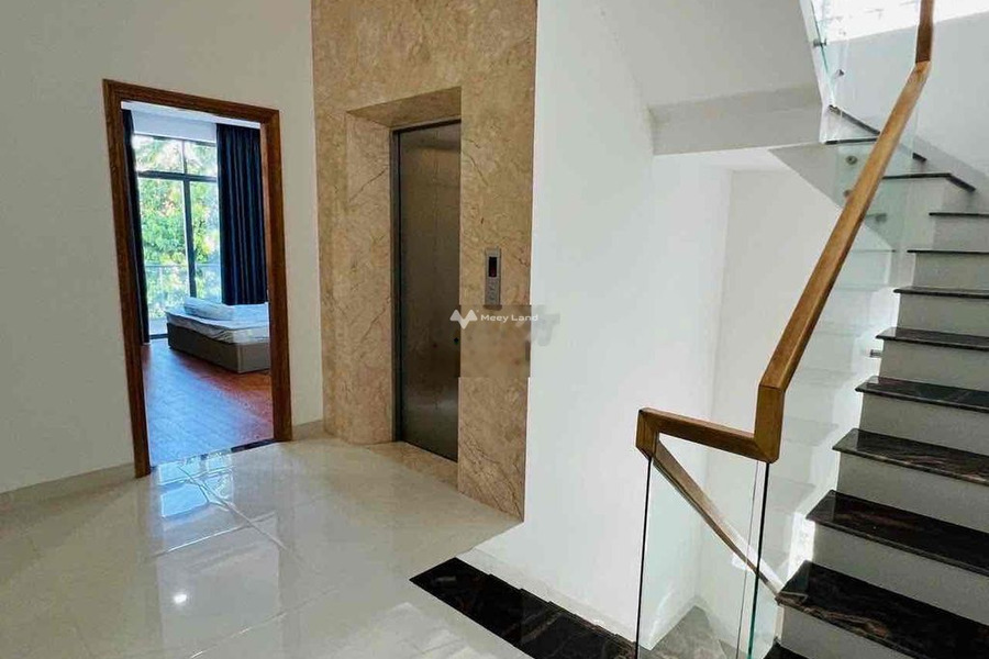 Nhà gồm 4 PN bán nhà ở có diện tích gồm 83.5m2 bán ngay với giá khuyến mãi 10.5 tỷ vị trí mặt tiền ngay tại Nguyễn Thị Minh Khai, Nha Trang-01