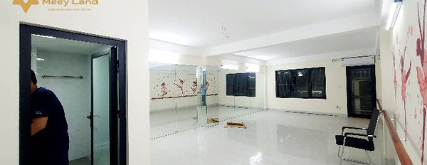 Siêu phẩm, mặt phố Phạm Văn Đồng, 70m2, 6 tầng-03