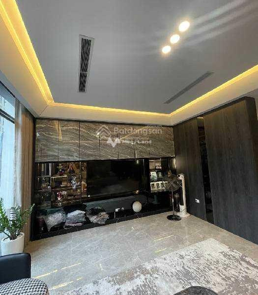 Nhà 3 PN bán nhà ở diện tích 50m2 bán ngay với giá đặc biệt chỉ 13 tỷ vị trí mặt tiền tọa lạc ngay Long Biên, Hà Nội-01