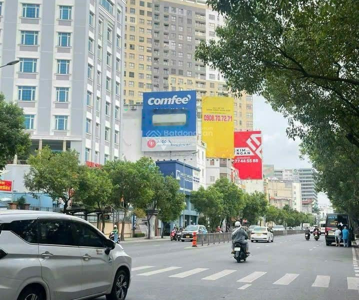 Mặt tiền nằm ngay ở Phường 8, Hồ Chí Minh bán nhà bán ngay với giá cực rẻ 33 tỷ-01