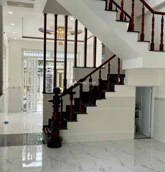 Cho thuê nhà vị trí tốt ở Hóc Môn, Hồ Chí Minh, giá thuê cơ bản 15 triệu/tháng diện tích tiêu chuẩn 119m2, nhà này có tổng 4 phòng ngủ-01