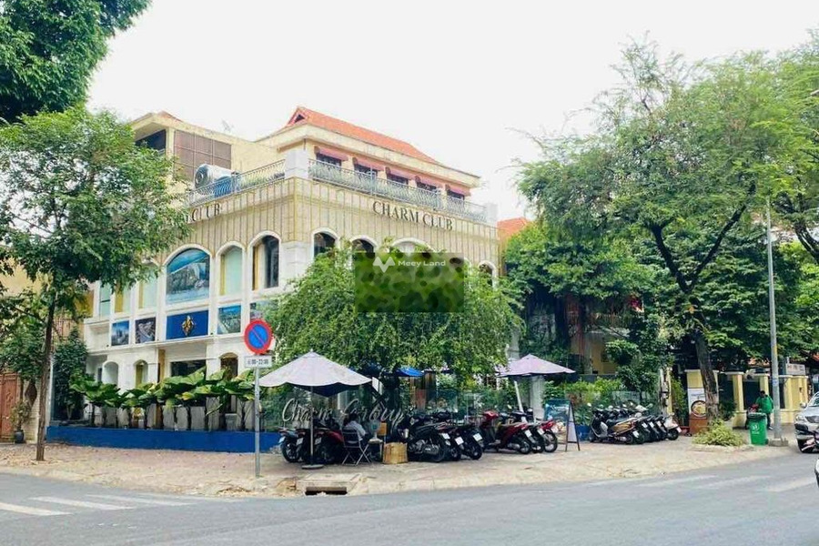 Cho thuê nhà vị trí đẹp ở Quận 3, Hồ Chí Minh, giá thuê chính chủ chỉ 195 triệu/tháng có diện tích gồm 600m2, nhà gồm có 4 PN-01