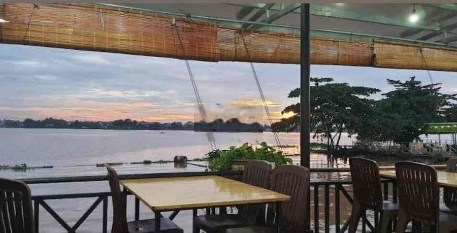 Cho thuê mặt bằng 200m2 sẵn hiện trạng quán ăn view Sông tại trung tâm -01