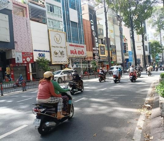 Mình đang, cho thuê sàn văn phòng trong Bạch Đằng, Hồ Chí Minh giá thuê chính chủ 210 triệu/tháng diện tích vừa phải 900m2