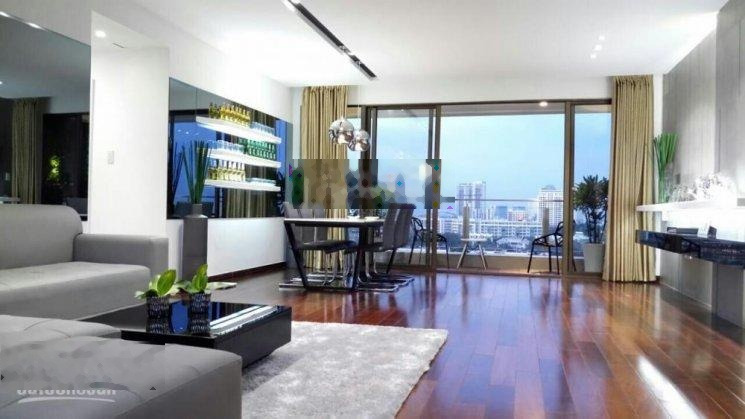 Bán gấp CH Garden Court 1 PMH - Q7 giá rẻ, 143m2, ban công suốt 8 tỷ, LH: 0918 786 *** Minh 