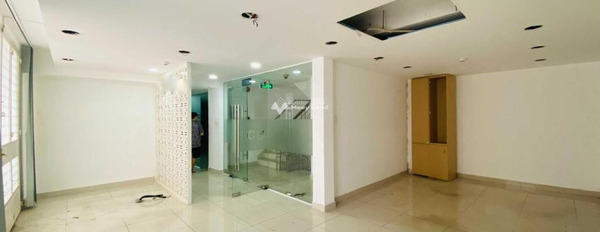 Giá 150 triệu/tháng, cho thuê nhà diện tích mặt tiền 160m2 tọa lạc ở Quận 10, Hồ Chí Minh, nhà có 9 phòng ngủ, 6 WC thích hợp kinh doanh-02