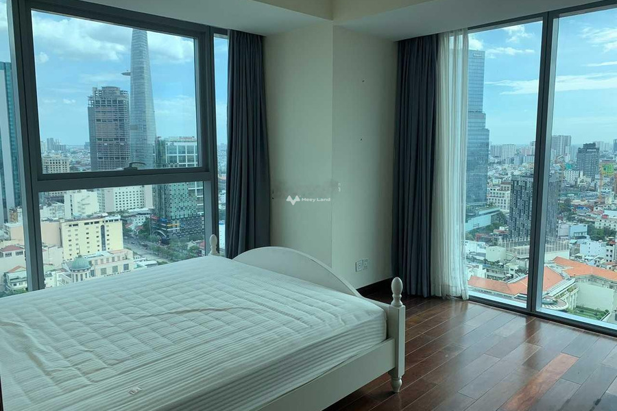 Tổng quan căn hộ này thì gồm 3 PN, cho thuê căn hộ hướng Đông - Nam vị trí đẹp ngay trên Lê Thánh Tôn, Hồ Chí Minh, 2 WC giá tốt nhất-01