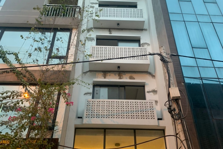 Bán nhà mặt phố Nguyễn Văn Tuyết xây mới, 8 tầng, vỉa hè thang máy, mặt tiền 4m, diện tích 70m2, giá 28 tỷ-01