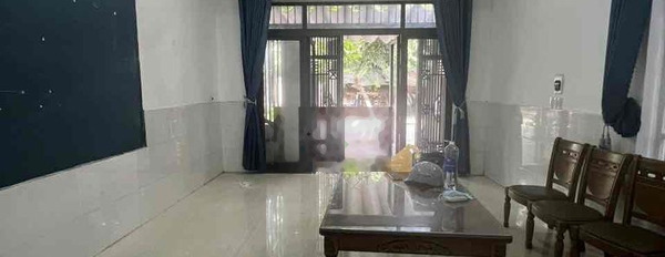Nhà 3 tầng mới keng mặt tiền đường Nguyễn Xí cho thuê -03