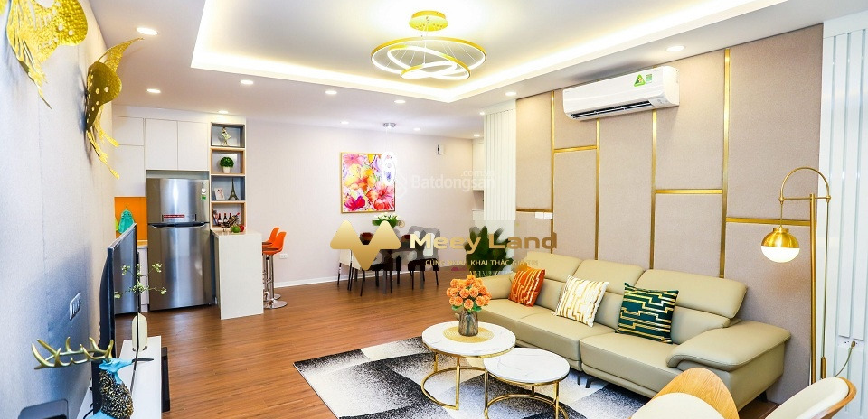Nằm ở Phường 1, Quận Phú Nhuận bán chung cư bán ngay với giá hấp dẫn 4 tỷ, tổng quan bên trong căn hộ có 2 PN không tiếp trung gian