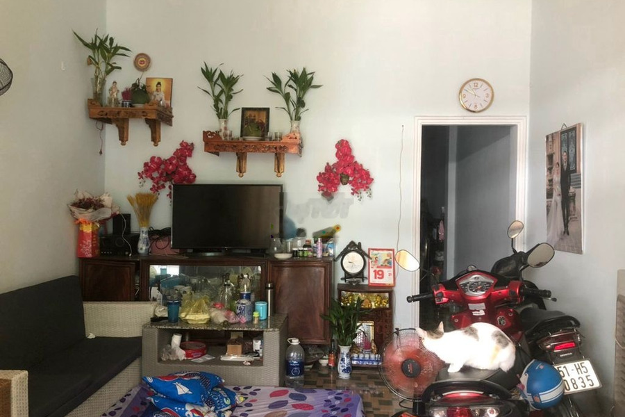 NHÀ CHÍNH CHỦ Cần bán nhanh căn nhà vị trí đẹp tại huyện Hóc Môn,TPHCM -01