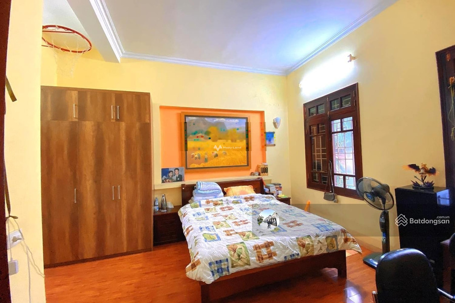Nhà gồm 4 phòng ngủ bán nhà bán ngay với giá thực tế từ 24 tỷ diện tích rộng 100m2 vị trí đẹp tọa lạc tại Nghĩa Tân, Hà Nội-01