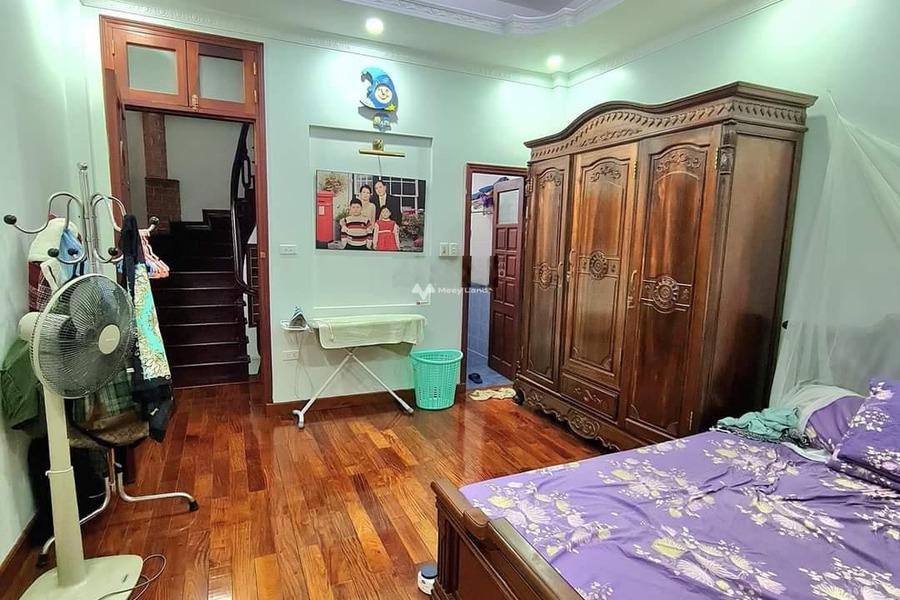 Có diện tích chung 60m2 bán nhà trong Đào Tấn, Hà Nội căn nhà này 2 phòng ngủ 1 WC hỗ trợ mọi thủ tục miễn phí, giá mùa dịch.-01
