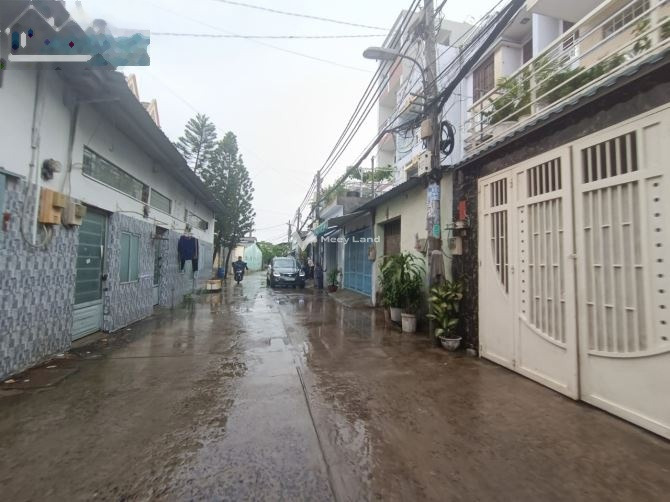 Đường ngang 6 mét tọa lạc ở Bình Trị Đông, Bình Tân bán nhà bán ngay với giá siêu khủng 4.35 tỷ trong nhà nhìn chung gồm 3 phòng ngủ-01