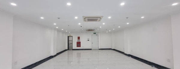 Nhà mặt phố Q. Hai Bà Trưng, 180m2 MT 9m, 7 tầng, cho thuê 200tr ngay ngã tư Bạch Mai - Thanh Nhàn -03