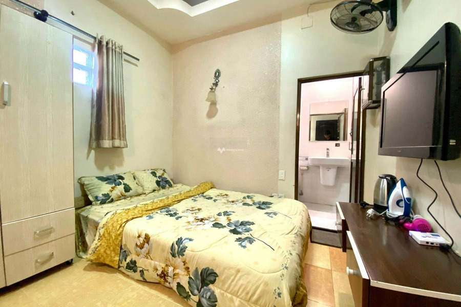 Cho thuê phòng trọ diện tích sàn là 30m2 mặt tiền nằm ở Khánh Hội, Quận 4 thuê ngay với giá đề xuất 4.4 triệu/tháng-01