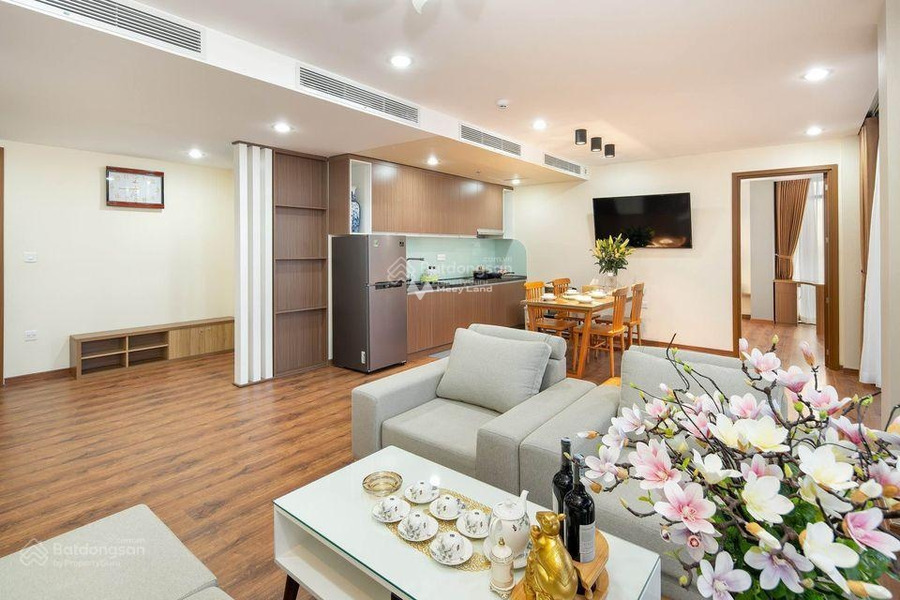 Trong căn hộ gồm có 2 phòng ngủ, cho thuê căn hộ vị trí đặt vị trí nằm trên Đinh Đạt, Sơn Trà, 2 WC vị trí thuận lợi-01