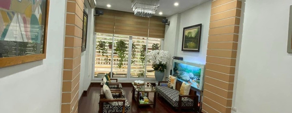 Thông số 40m/45m2, 5 tầng, do anh bạn em tự thiết kế-02