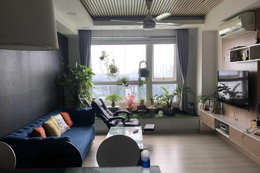 Vị trí đẹp ở Liên Phường, Phú Hữu, cho thuê chung cư giá thuê cực kì tốt 8 triệu/tháng, căn hộ này có 2 PN, 2 WC phong thủy tốt-01