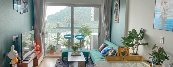 Bán chung cư căn hộ vị trí mặt tiền ở Hồng Gai, Hạ Long. Diện tích 60-03