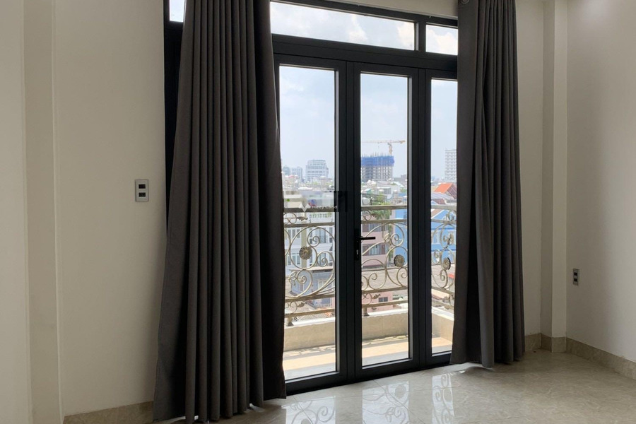 Căn nhà này 12 phòng ngủ, bán nhà ở có diện tích chung là 70m2 giá bán cực tốt chỉ 19.5 tỷ vị trí mặt tiền nằm ngay Bình Thạnh, Hồ Chí Minh-01