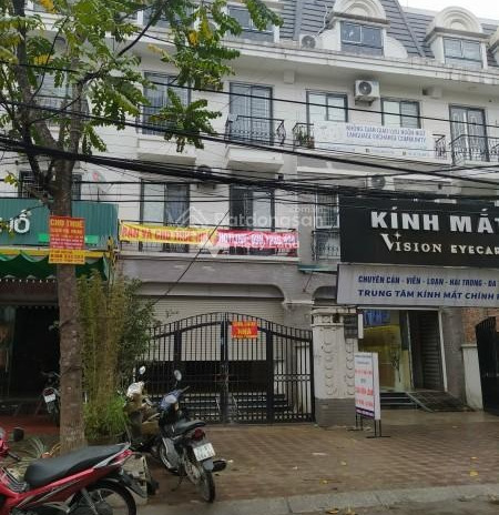 Giá khoảng 50 triệu/tháng, cho thuê nhà với diện tích tiêu chuẩn 80m2 ngay Vũ Trọng Phụng, Hà Nội, trong căn này thì gồm 2 phòng ngủ liên hệ chính chủ