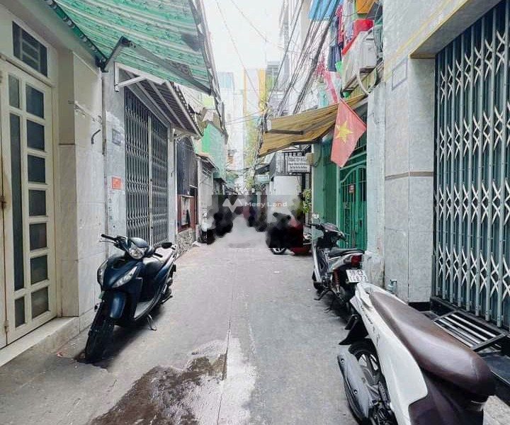 Bán nhà diện tích 28m2 vị trí thuận lợi Nguyễn Tất Thành, Hồ Chí Minh bán ngay với giá êm chỉ 3.9 tỷ tổng quan ở trong nhà 3 phòng ngủ, 3 WC-01