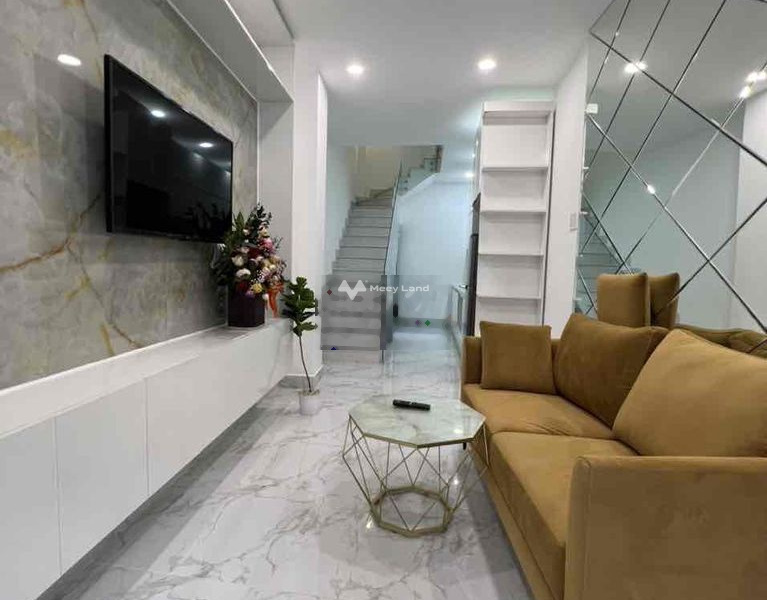 Nhà 3 PN, cho thuê nhà, giá thuê bàn giao 15 triệu/tháng diện tích tiêu chuẩn 27m2 mặt tiền tọa lạc ngay tại Phú Nhuận, Hồ Chí Minh-01