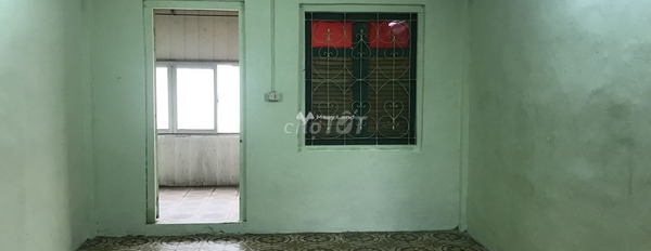 Cho thuê căn hộ, vị trí thuận lợi tọa lạc tại Vĩnh Hồ, Hà Nội giá thuê cơ bản 5 triệu/tháng có diện tích chính 60m2-02